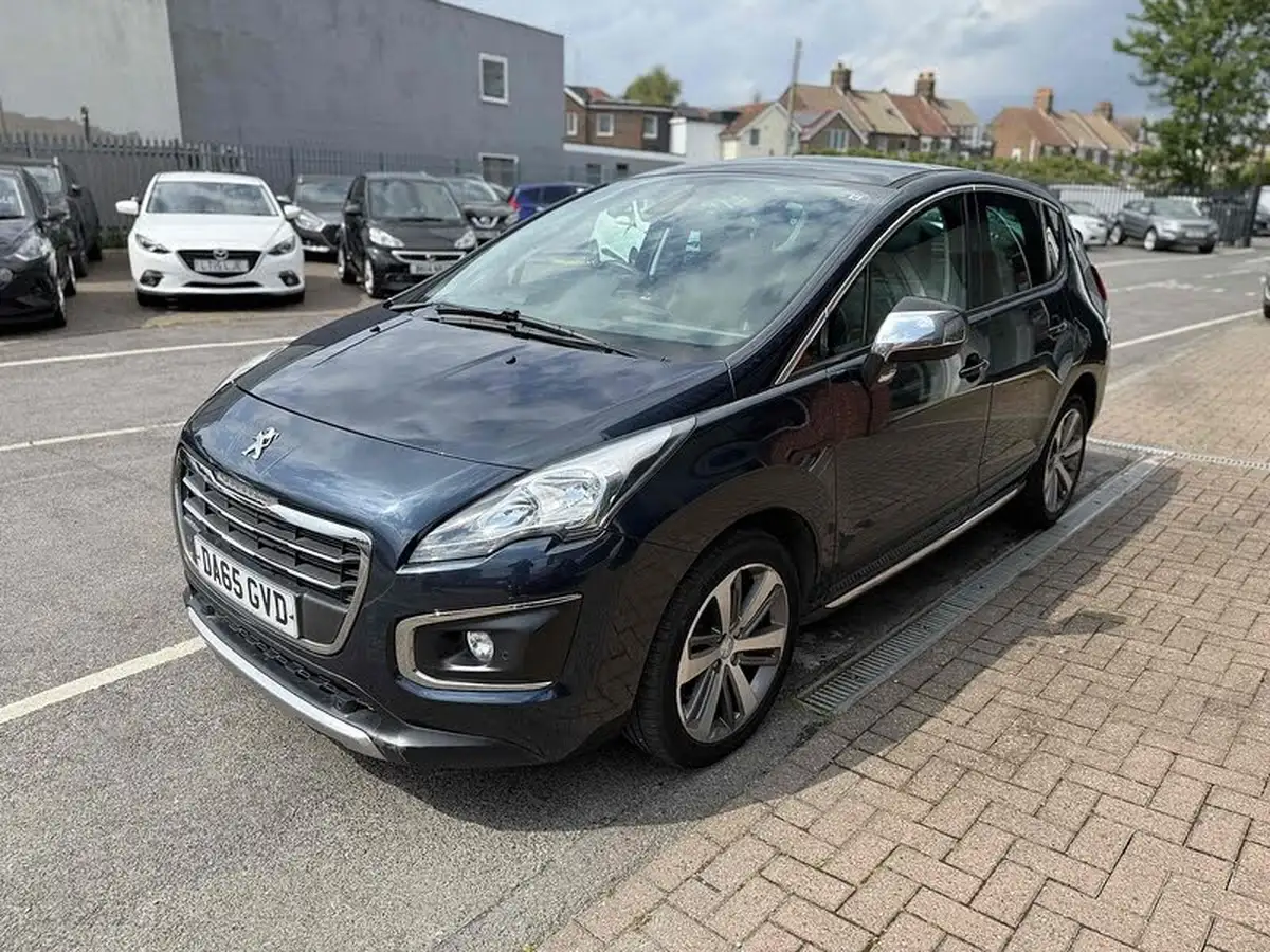 2015-peugeot-3008-crossover-16bluehdi-allure-big-2