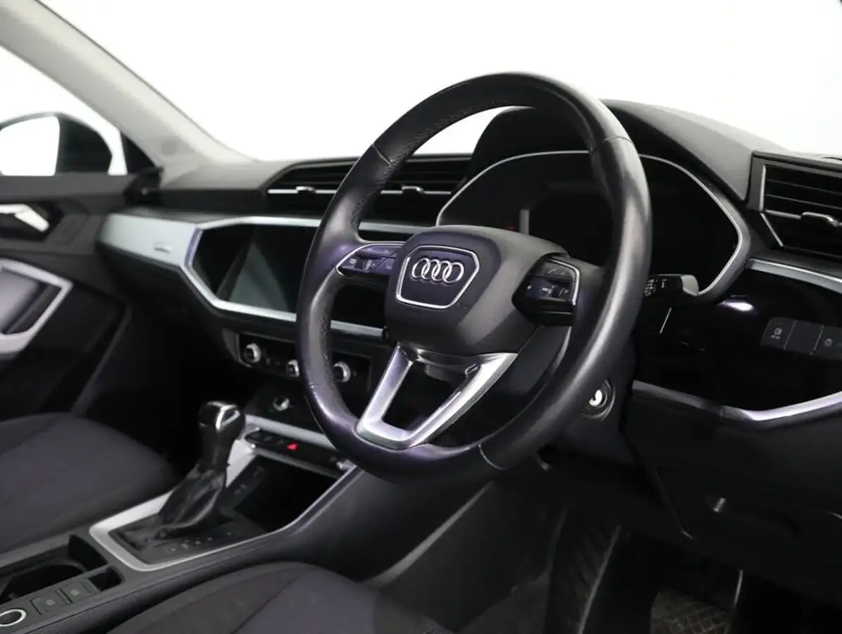 2022-audi-q3-20-35-tdi-technik-s-tronic-big-37