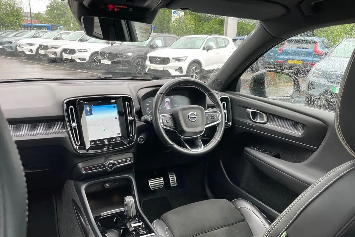 2021-volvo-xc40-15-t5-r-design-pro-262bhp-big-31