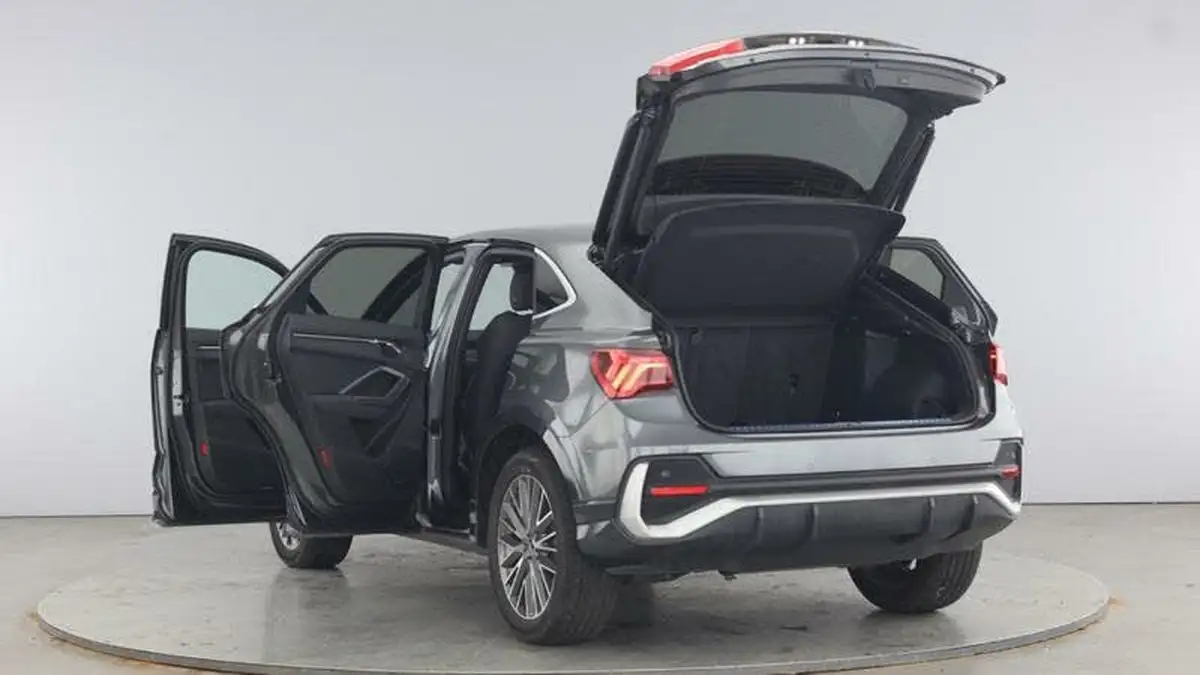 2024-audi-q3-15-35-tfsi-s-line-sportback-tronic-big-10
