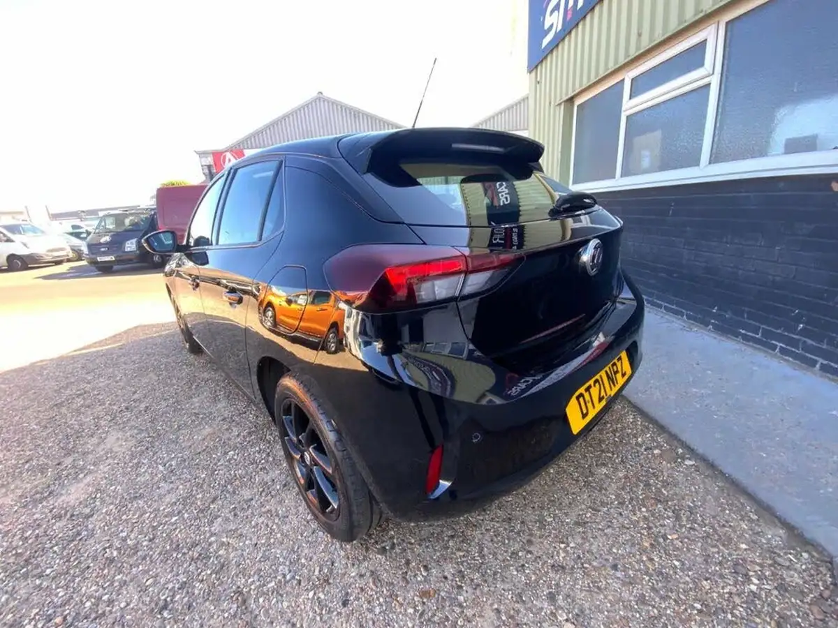 2021-vauxhall-corsa-12i-se-premium-big-10