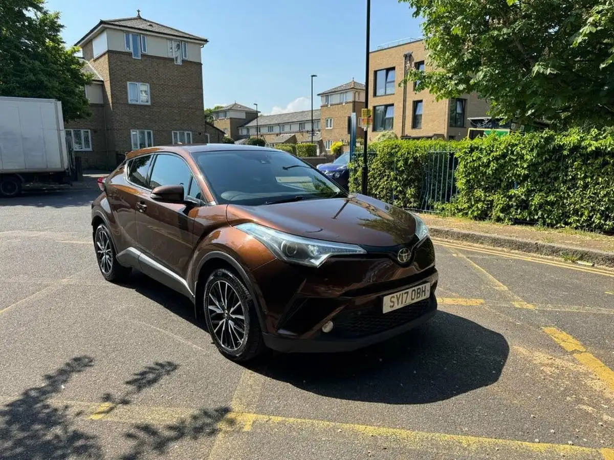 2017-toyota-c-hr-12-excel-big-1