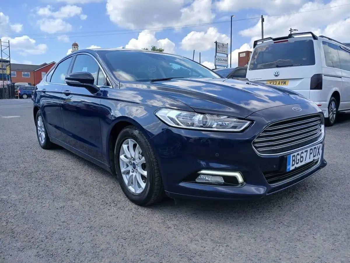 2017-ford-mondeo-15tdci-titanium-eco-hatchback-1498cc-big-0