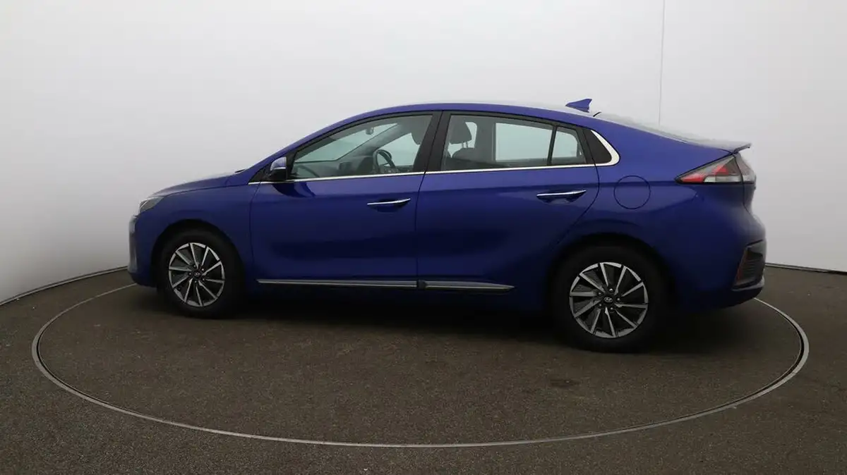 2022-hyundai-ioniq-e-premium-electric-big-57