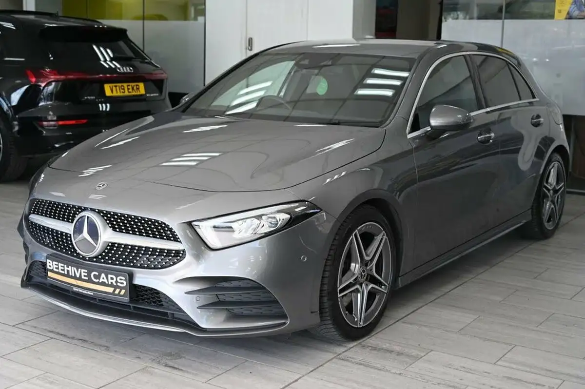 2019-mercedes-benz-a-class-20-a220-amg-line-premium-hatchback-5d-4matic-big-4