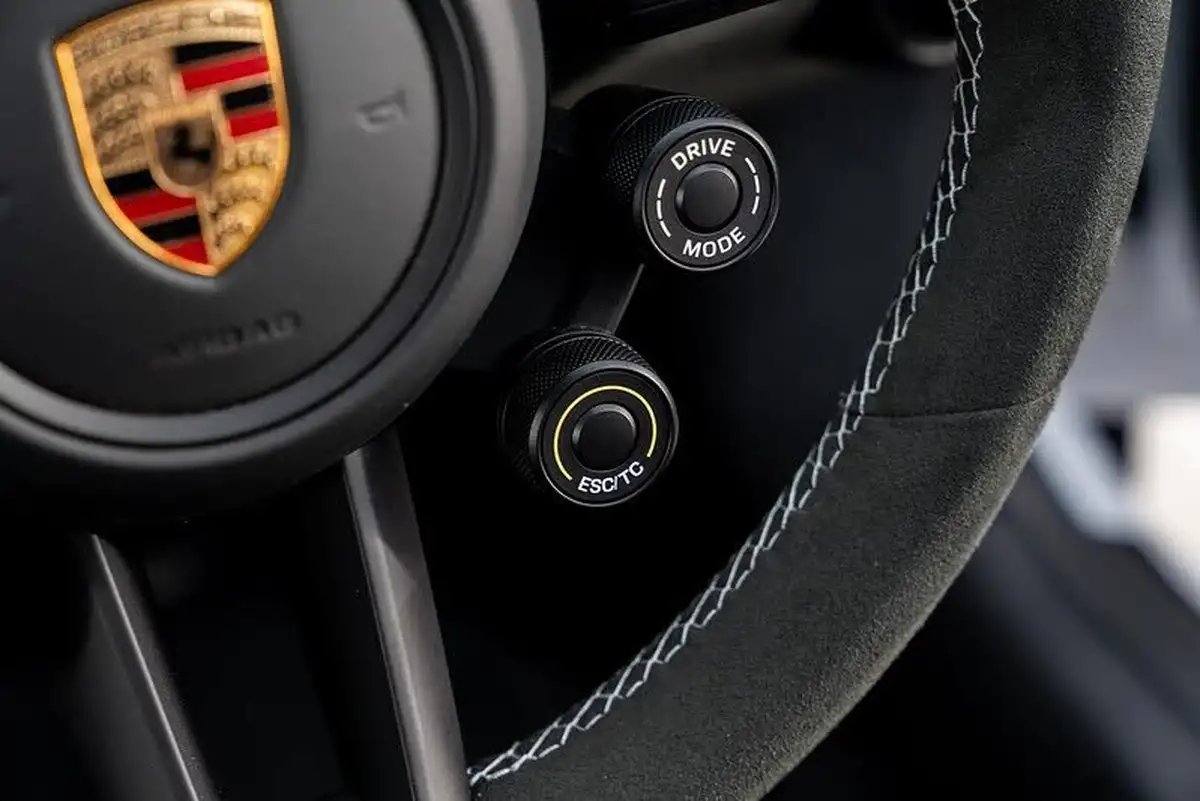 2024-porsche-911-40-gt3-rs-big-18