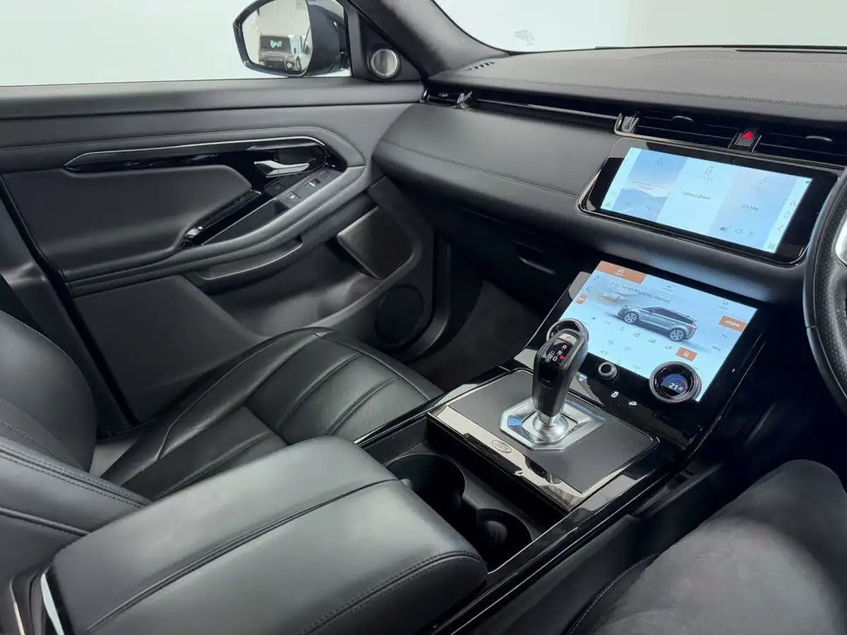 2021-land-rover-range-rover-evoque-15-p300e-autobiography-big-45