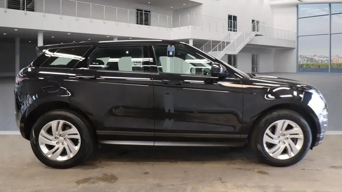 2021-land-rover-range-rover-evoque-15-p300e-r-dynamic-s-big-8