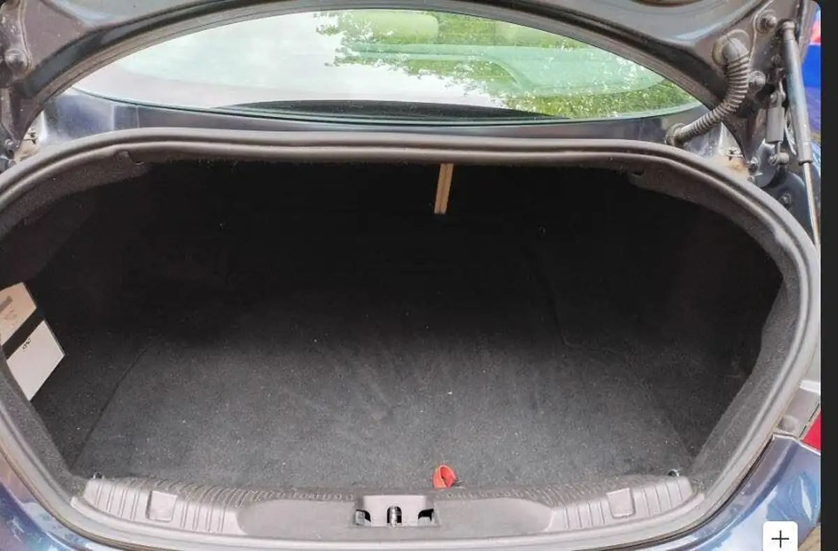 2010-jaguar-xf-30td-luxury-big-11