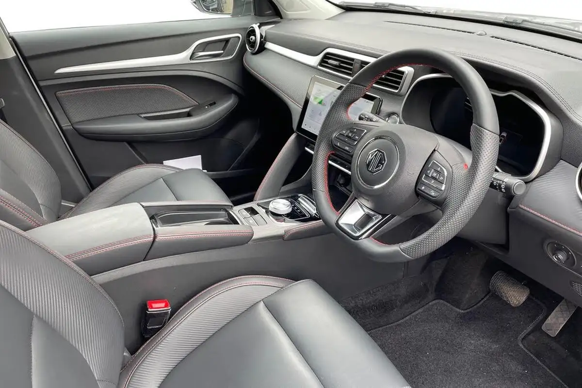 2024-mg-zs-suv-e-trophy-connect-ev-156ps-long-range-big-7