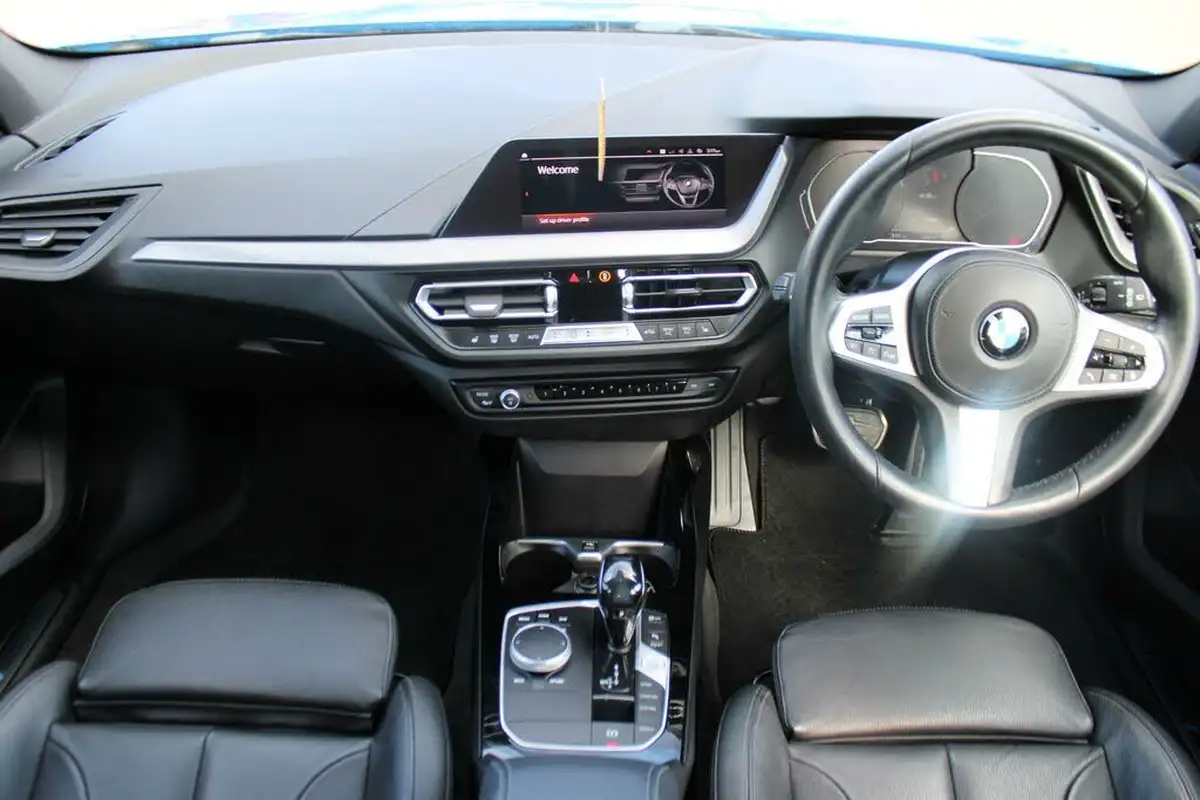 2021-bmw-1-series-15-118i-m-sport-lcp-dct-big-12