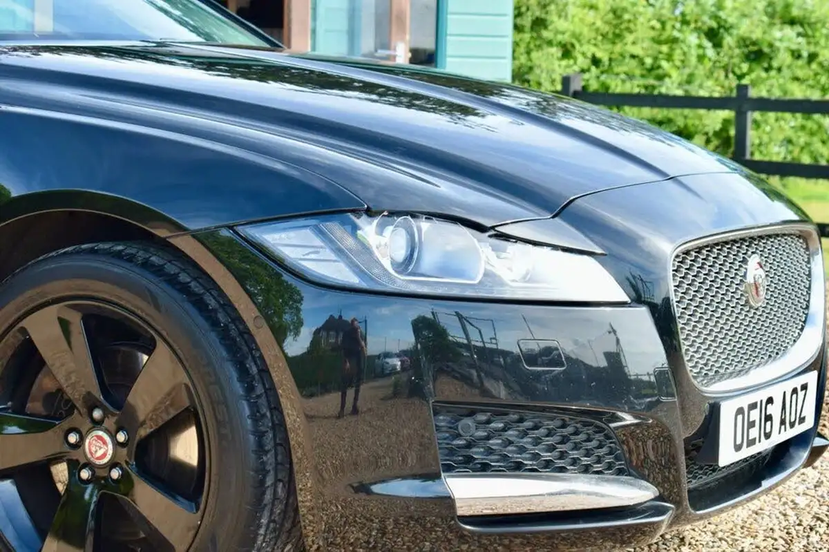2016-jaguar-xf-20td-portfolio-180ps-auto-big-13