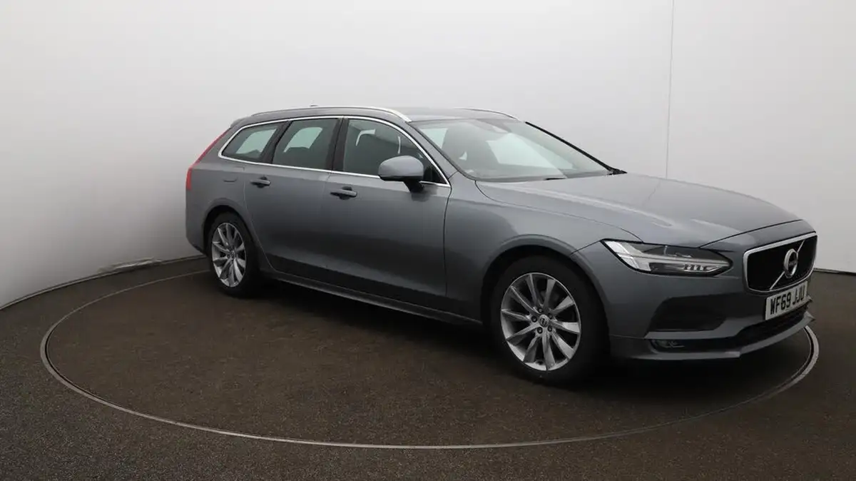 2019-volvo-v90-20-t4-momentum-plus-big-42