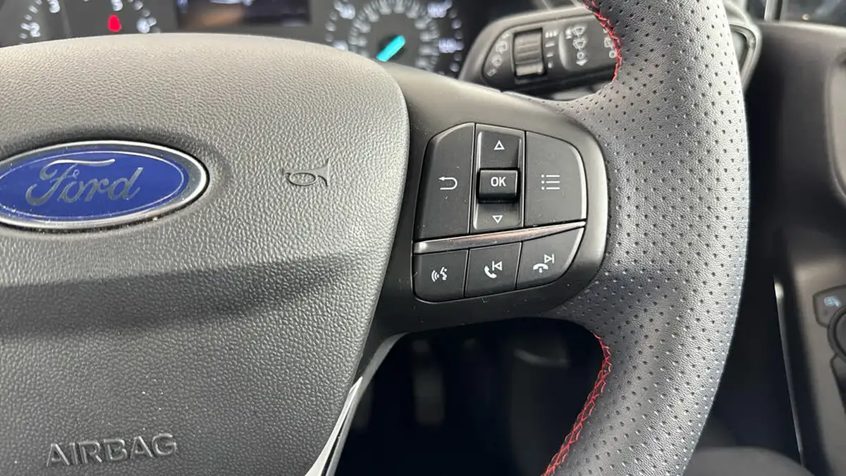 2022-ford-fiesta-10t-st-line-100ps-5d-big-26