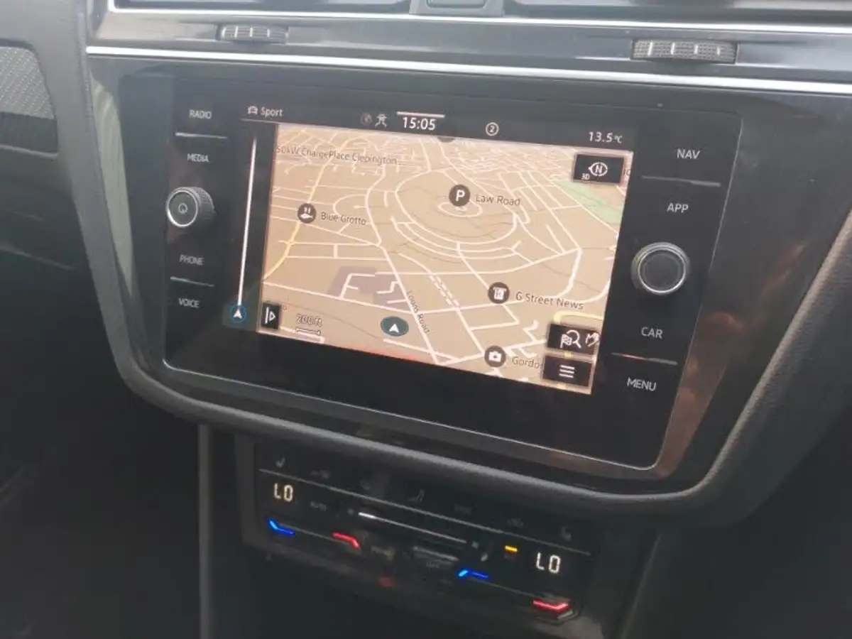 2021-volkswagen-tiguan-big-17