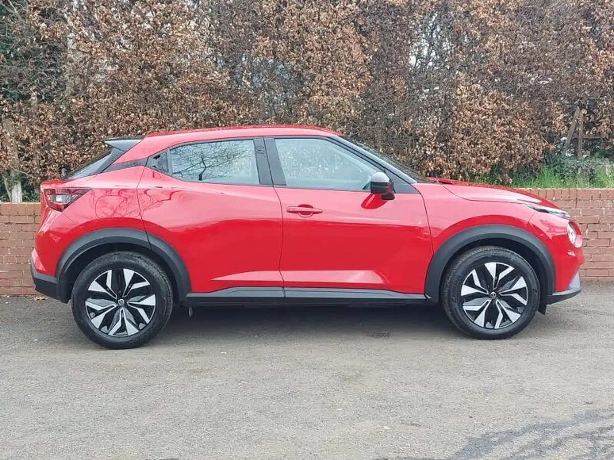 2022-nissan-juke-10-dig-t-acenta-big-11