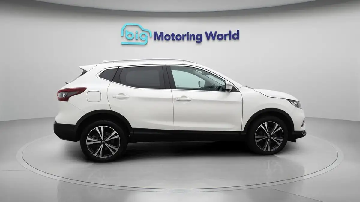 2021-nissan-qashqai-13-dig-t-n-connecta-158ps-xtronic-big-8