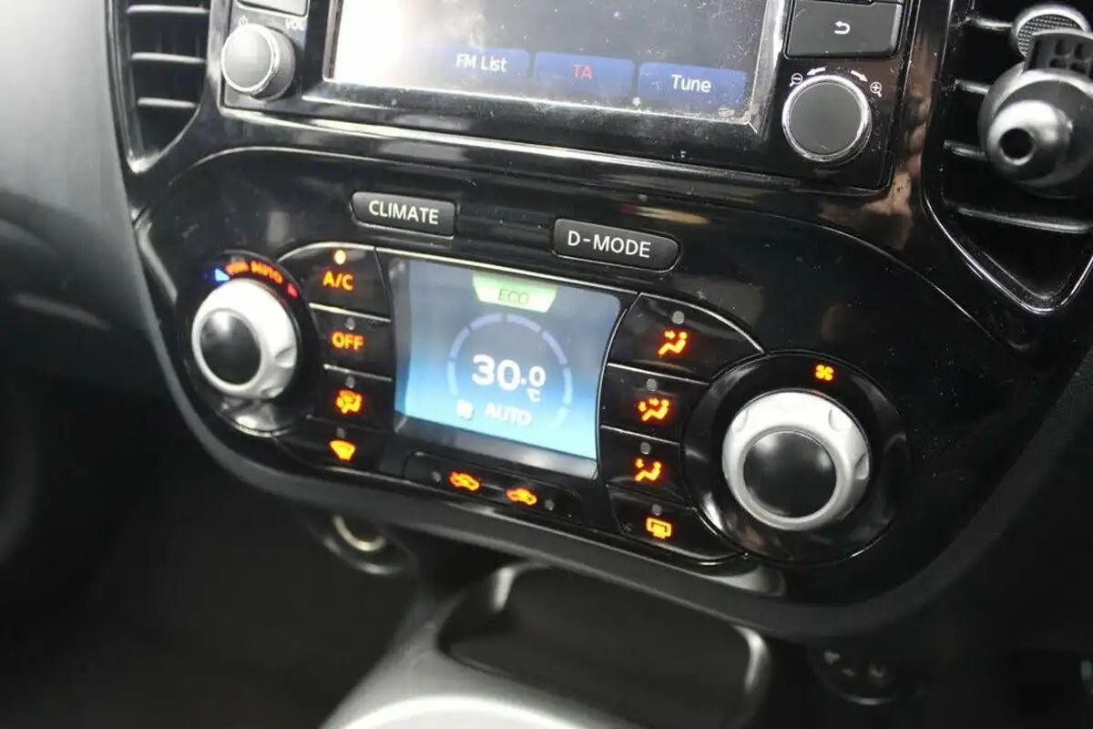 2014-nissan-juke-15dci-tekna-110ps-big-25