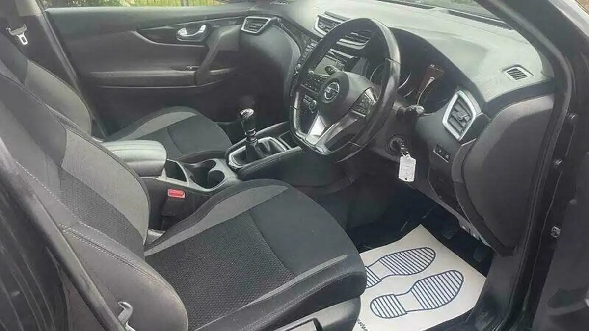 2019-nissan-qashqai-13-dig-t-acenta-premium-140ps-big-11