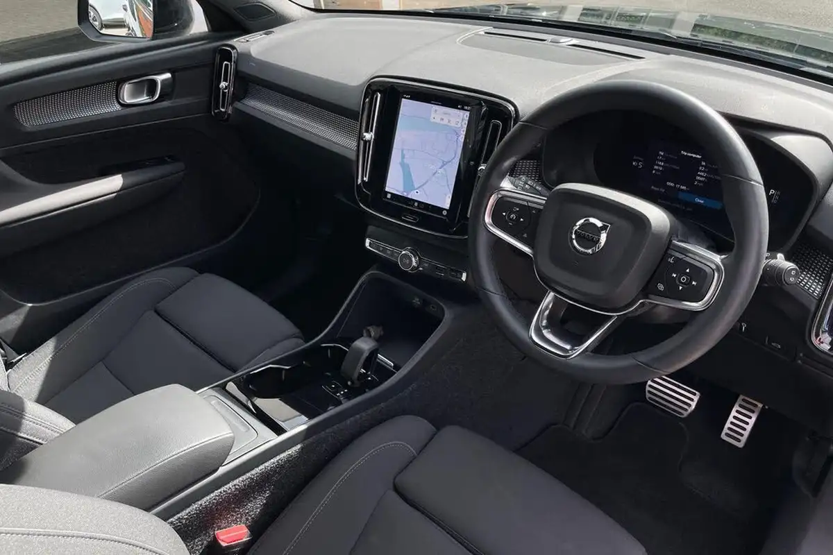 2022-volvo-xc40-e-recharge-plus-228bhp-big-4