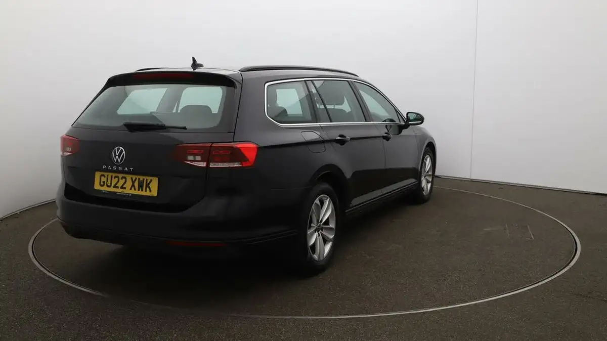 2022-volkswagen-passat-20tdi-se-nav-150ps-estate-5d-big-54