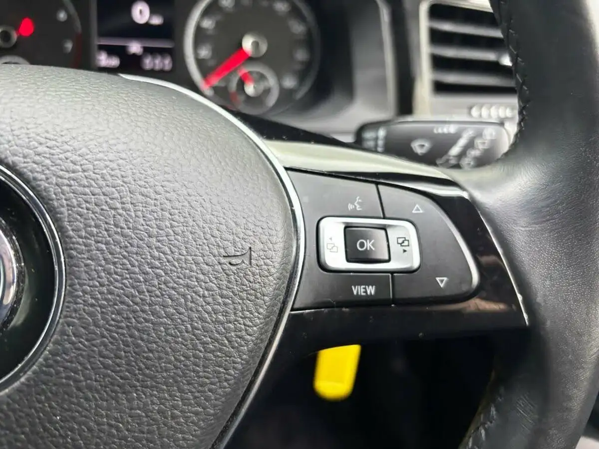 2021-volkswagen-polo-10-match-big-24