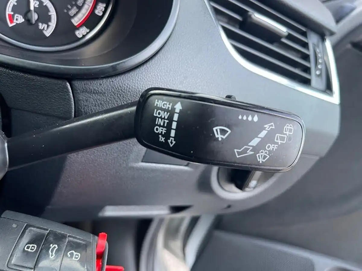 2019-skoda-octavia-20-tsi-vrs-hatchback-dsg-big-35