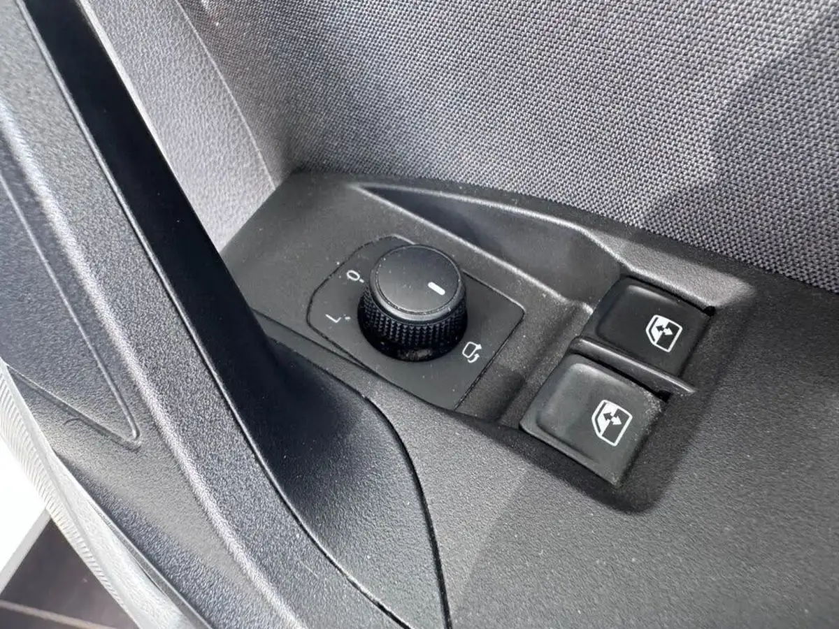 2018-seat-ibiza-10-tsi-fr-115ps-dsg-big-31
