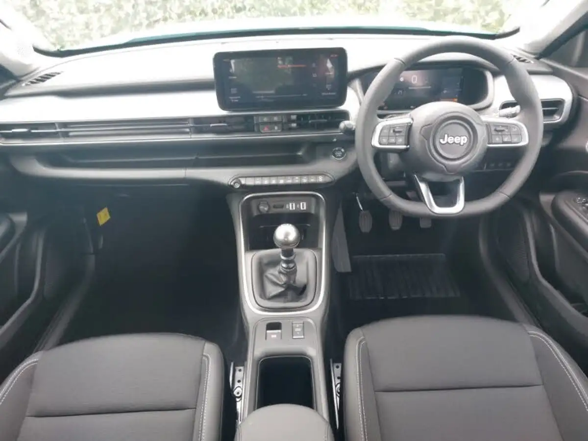 2025-jeep-avenger-12-gse-summit-big-2