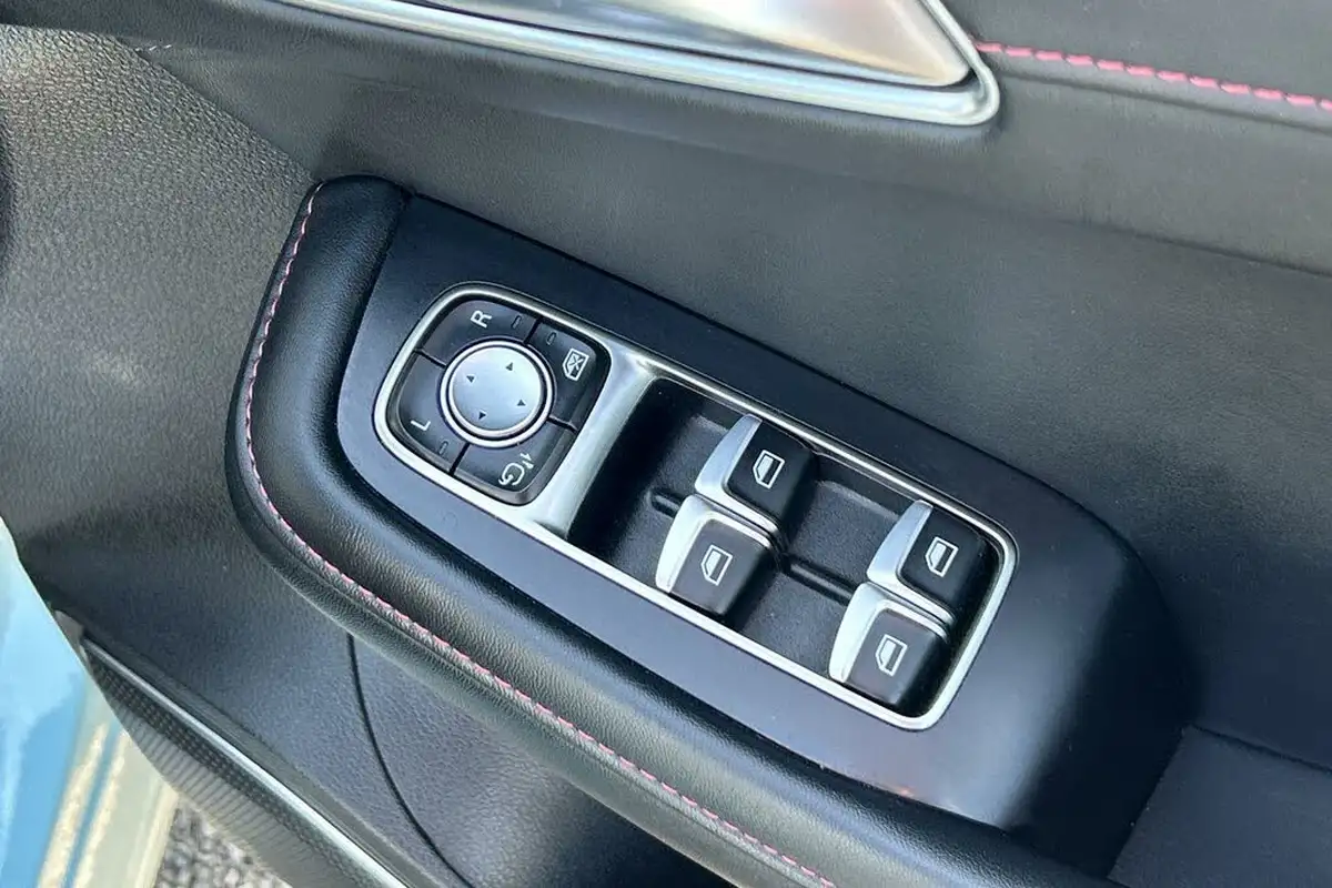 2021-mg-hs-15t-gdi-excite-258ps-plug-in-hybrid-auto-big-9