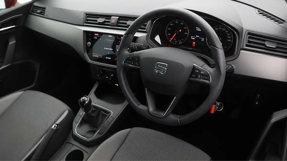 2019-seat-ibiza-10-mpi-se-technology-big-8