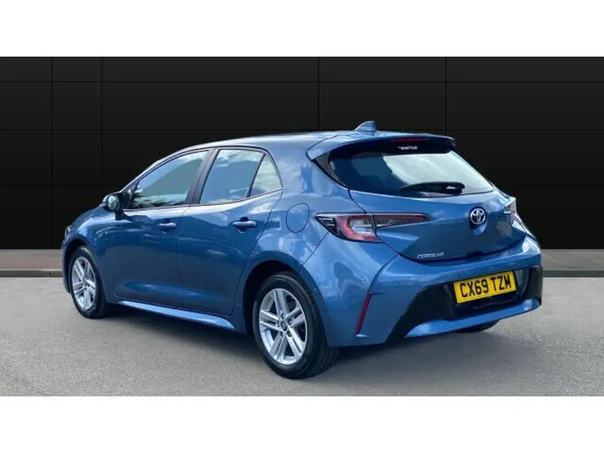 2019-toyota-corolla-12-vvt-i-icon-tech-trk-hatchback-big-1