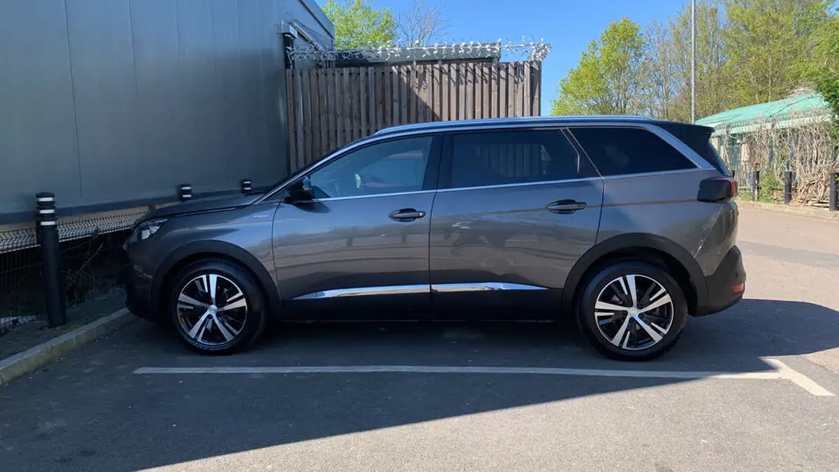 2020-peugeot-5008-suv-20-bluehdi-gt-line-big-6