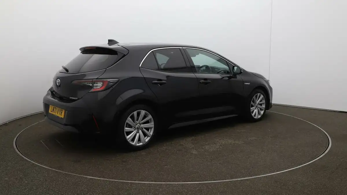 2022-toyota-corolla-18-vvt-i-design-120bhp-trk-hatchback-5d-big-53