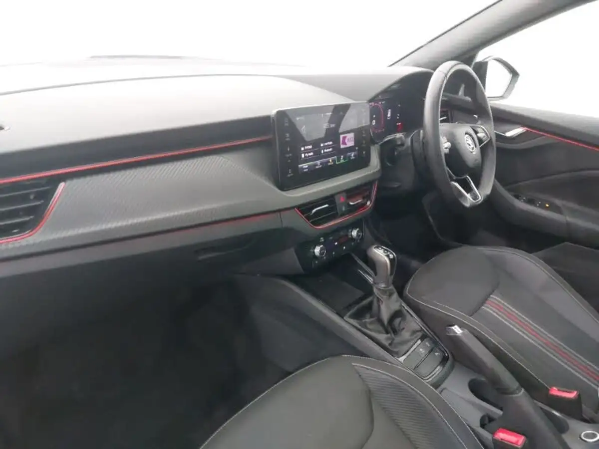 2024-skoda-kamiq-10-tsi-monte-carlo-116ps-dsg-big-4