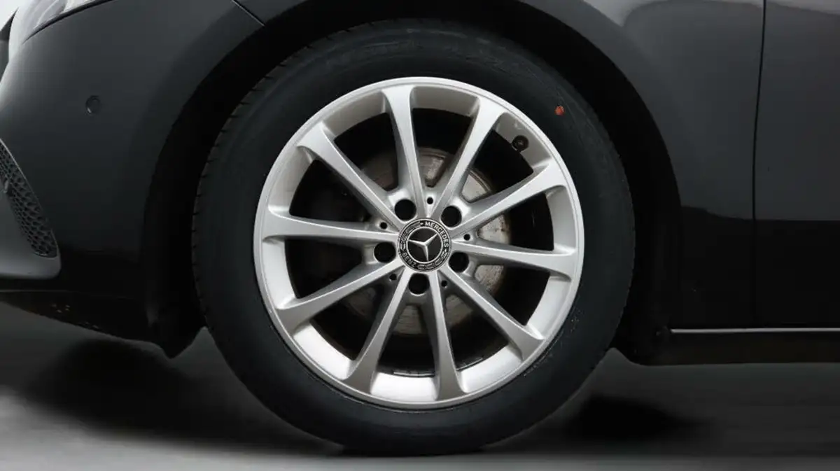 2019-mercedes-benz-a-class-13-a180-sport-executive-hatchback-5d-1332cc-7g-dct-big-18