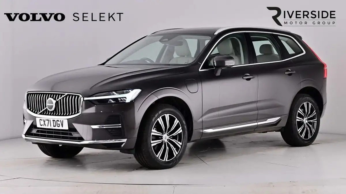 2021-volvo-xc60-20-t6-inscription-350bhp-big-3