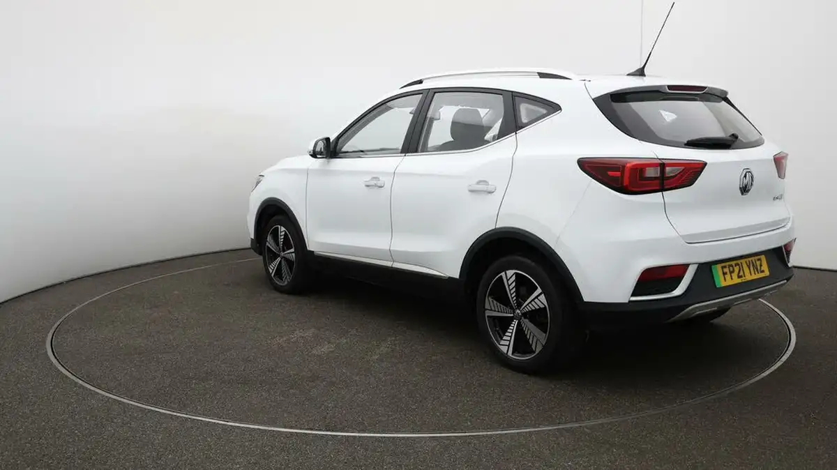 2021-mg-zs-suv-e-exclusive-ev-big-60