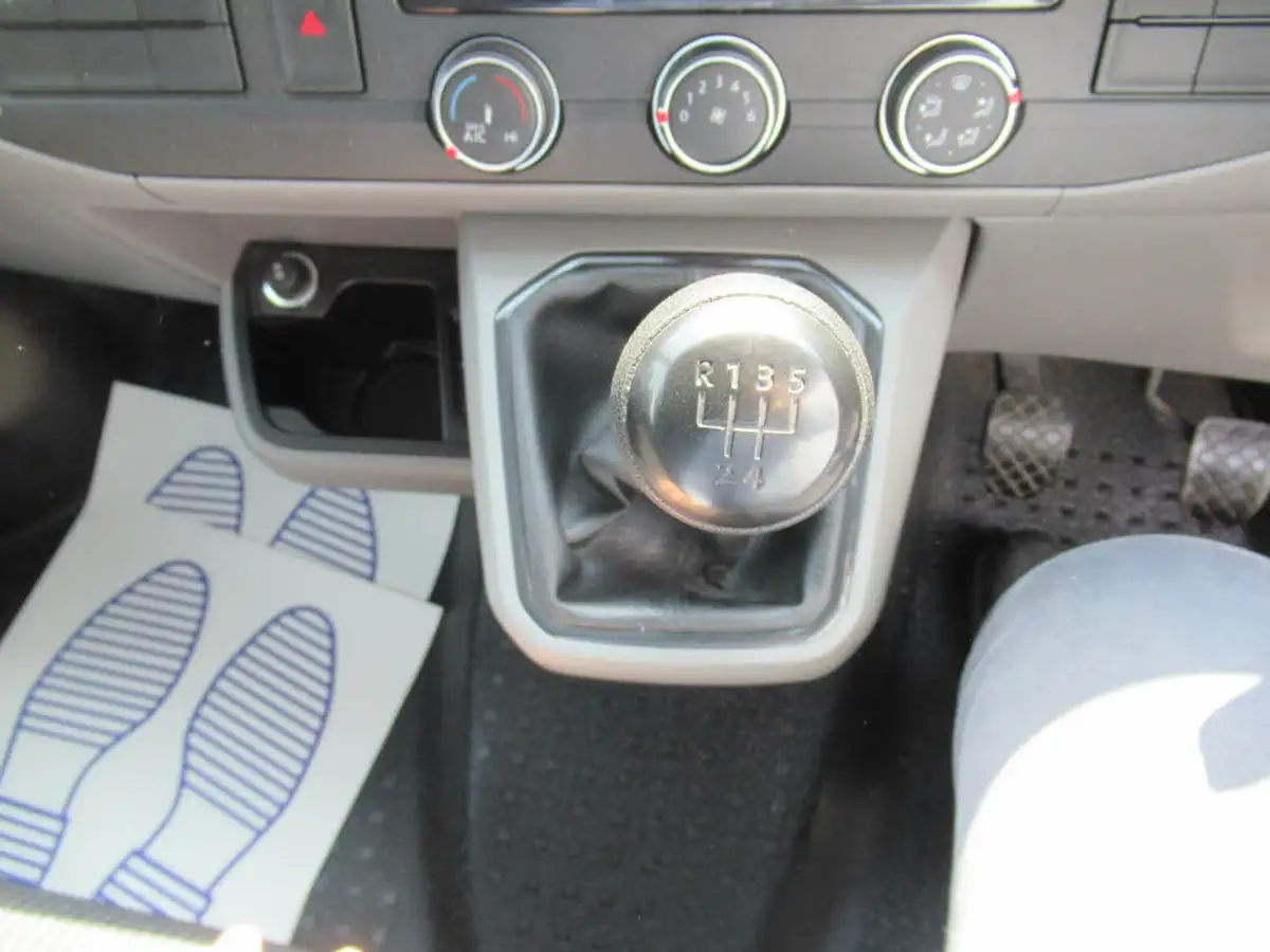 2020-volkswagen-transporter-20tdi-t28-startline-bmt-lwb-110pseu6dt-e-big-20