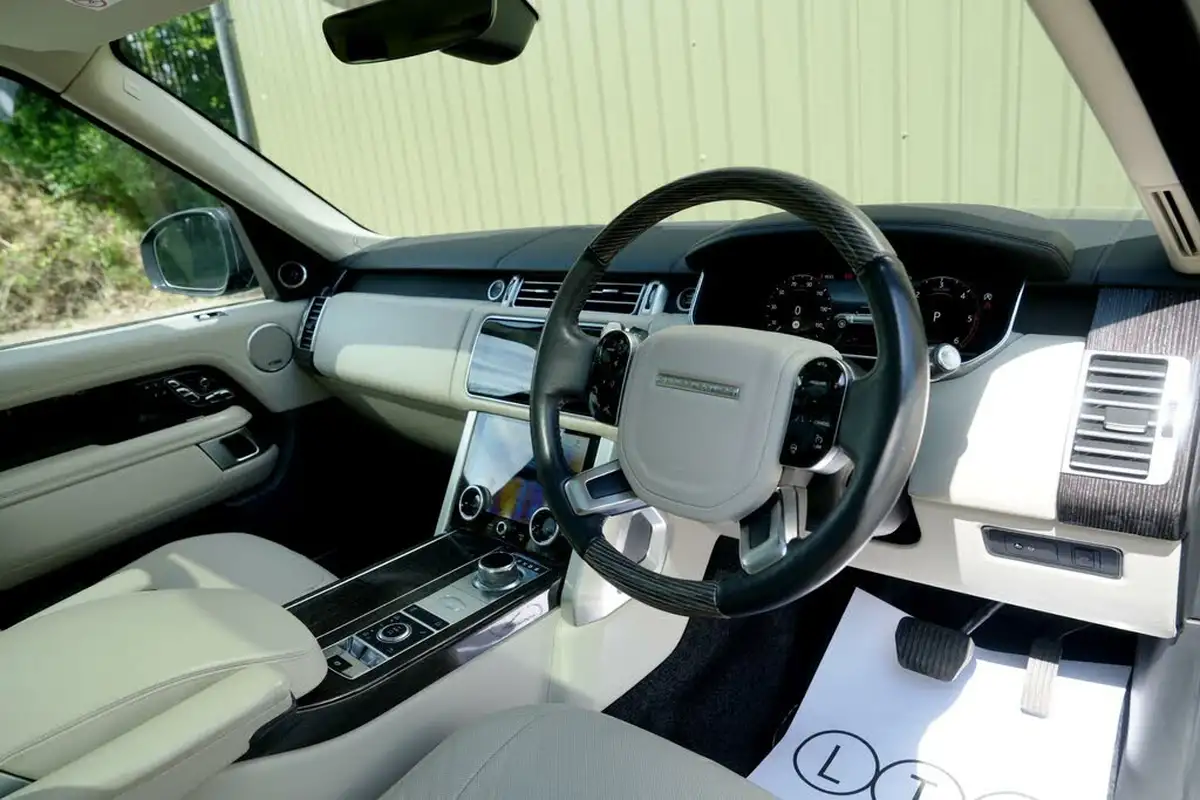 2019-land-rover-range-rover-44-sdv8-autobiography-lwb-big-11