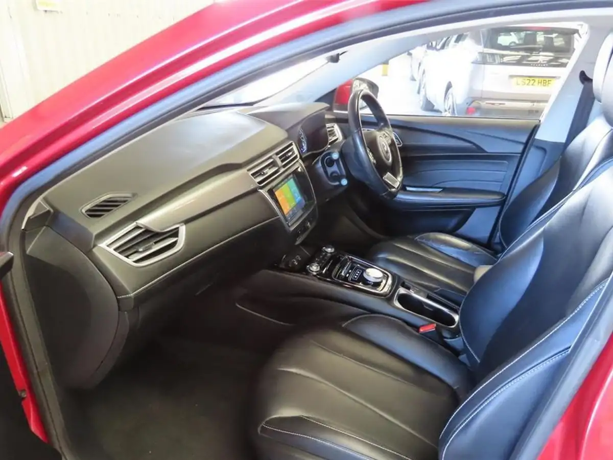 2022-mg-mg5-e-exclusive-ev-long-range-big-1
