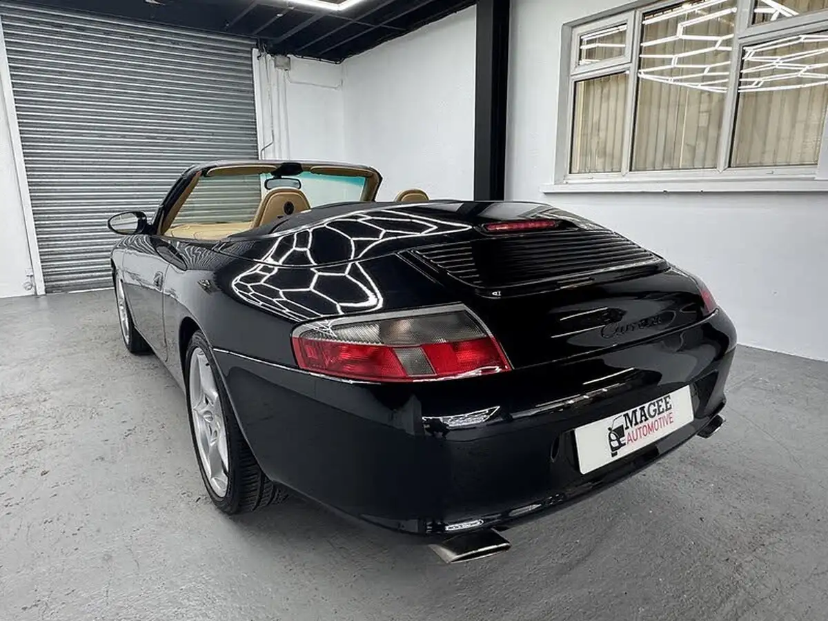 2003-porsche-911-carrera-big-4
