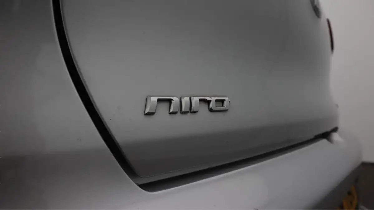 2019-kia-niro-16-gdi-3-156kwh-big-21