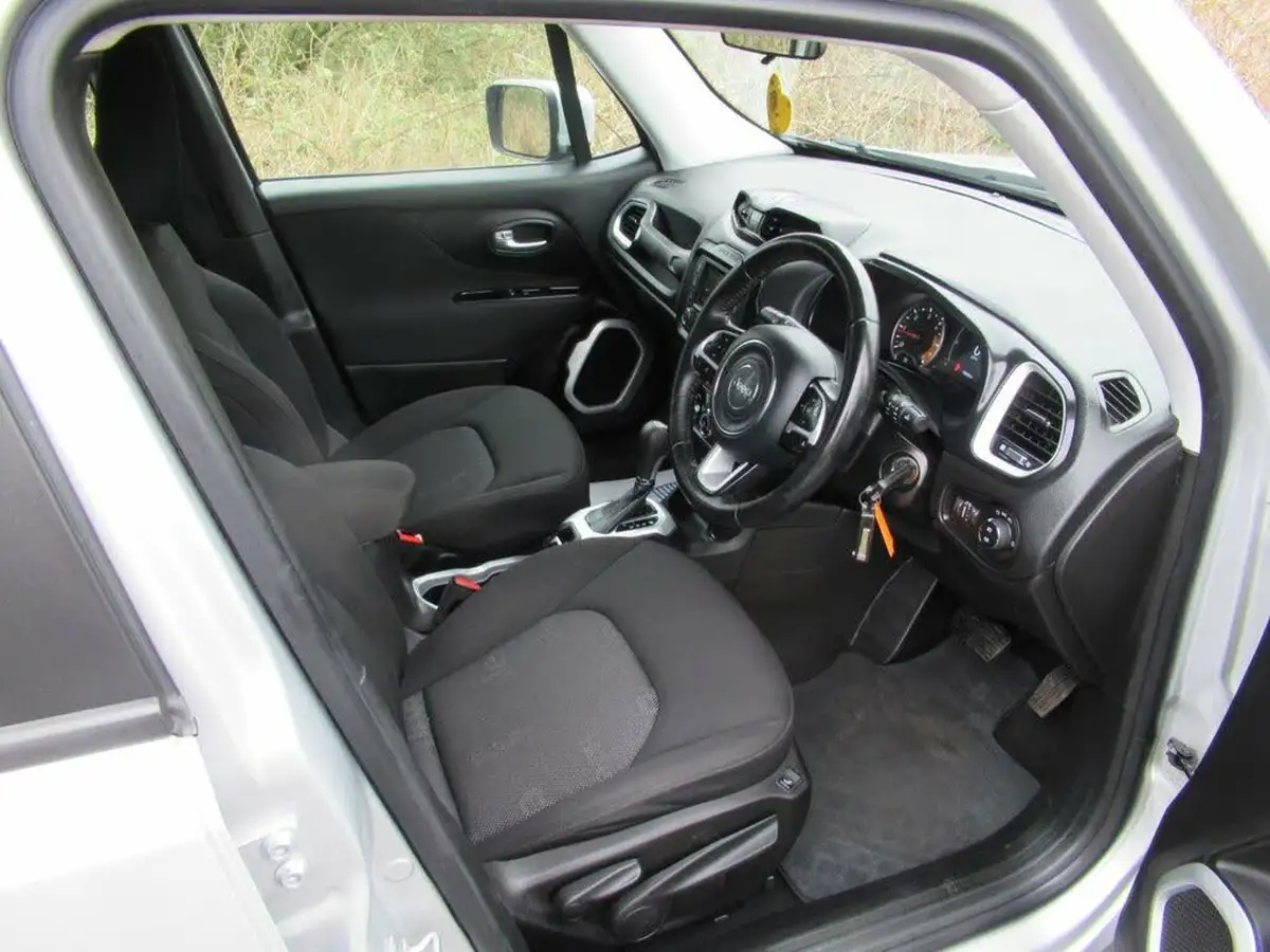 2017-jeep-renegade-16-multijet-ii-longitude-ddct-big-15