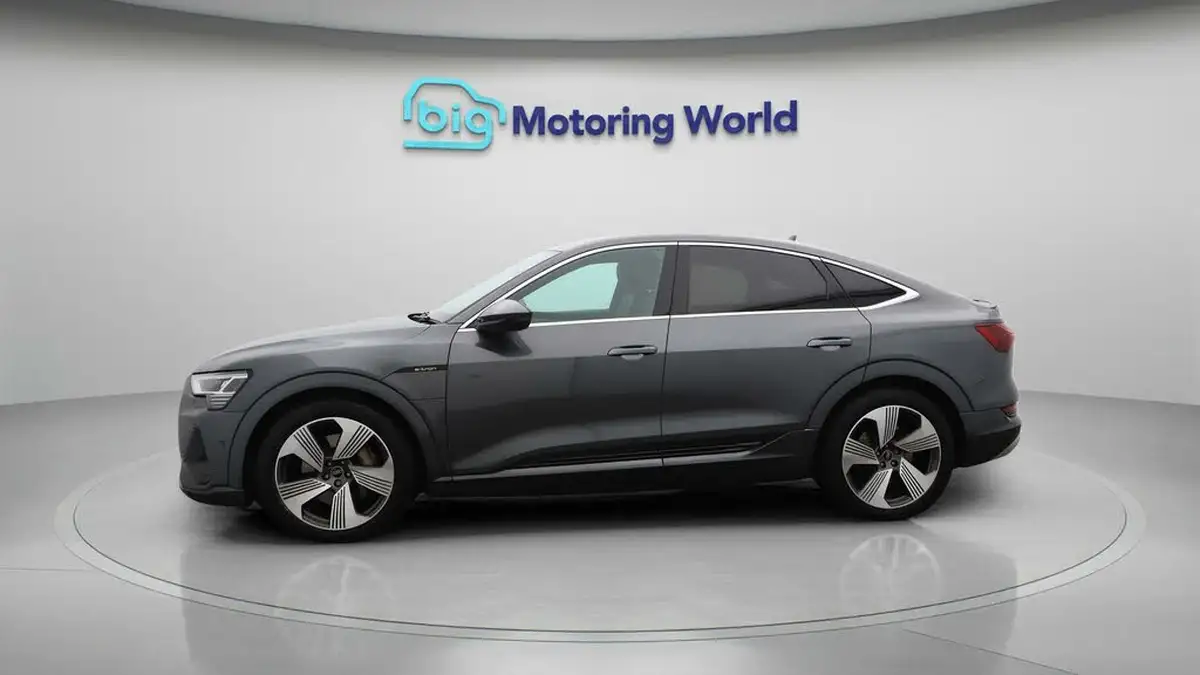 2021-audi-e-tron-55e-s-line-sportback-big-4