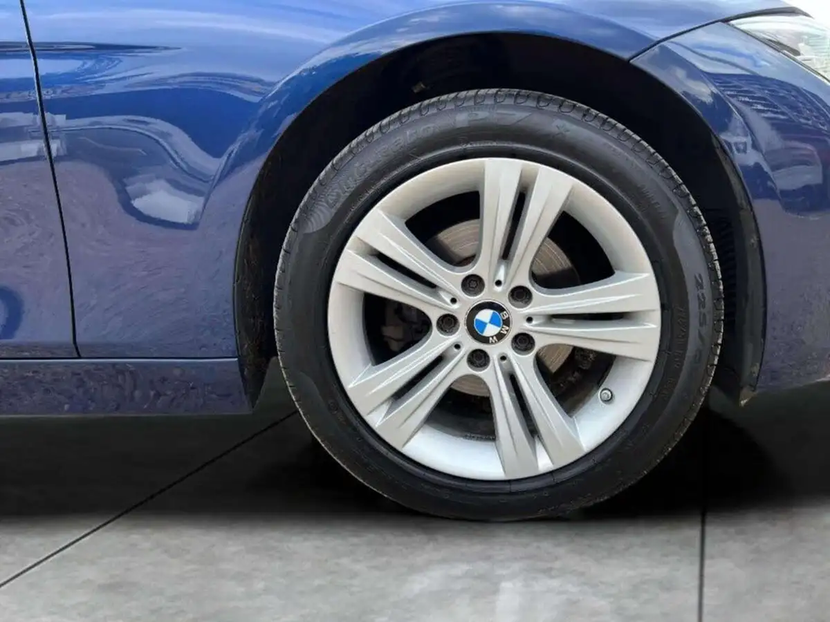 2018-bmw-3-series-15-318i-sport-saloon-4d-auto-big-18