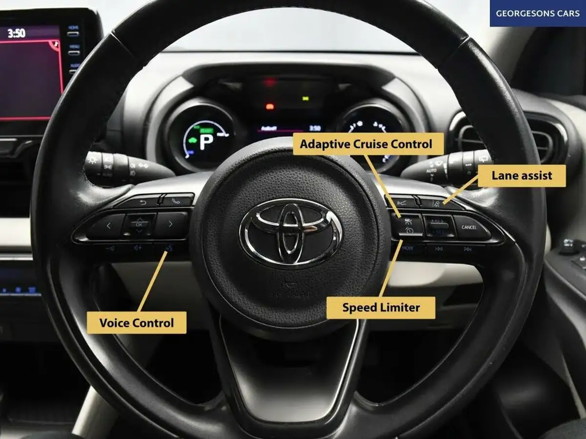 2021-toyota-yaris-15-vvt-i-excel-big-13