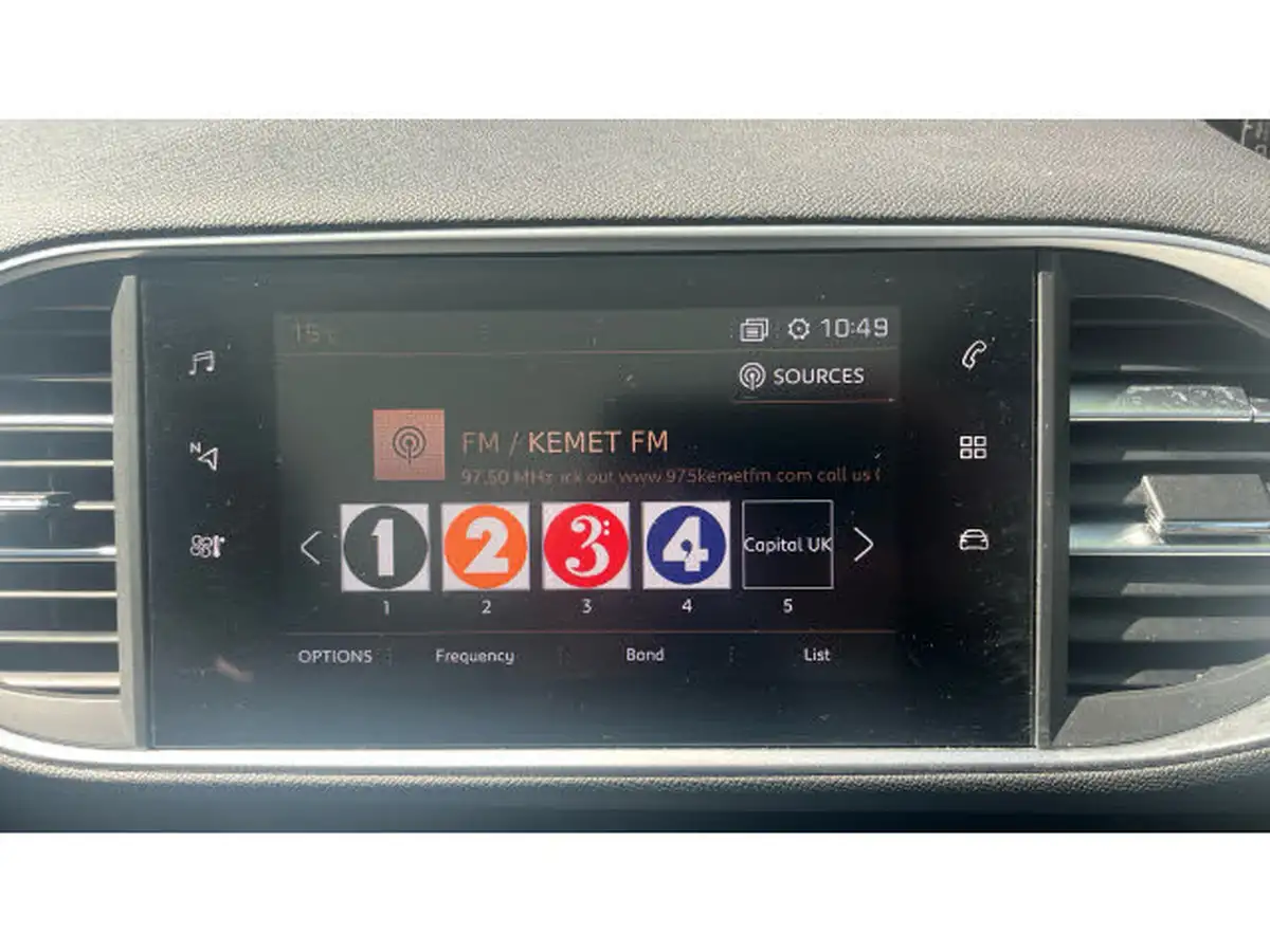 2020-peugeot-308-sw-12-puretech-tech-edition-big-11