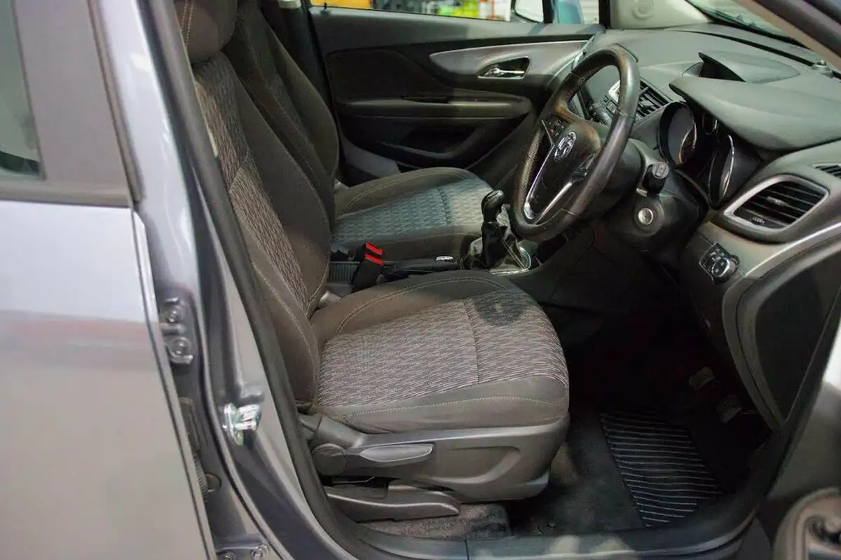 2014-vauxhall-mokka-17cdti-exclusiv-ecoflex-fwd-ss-big-8