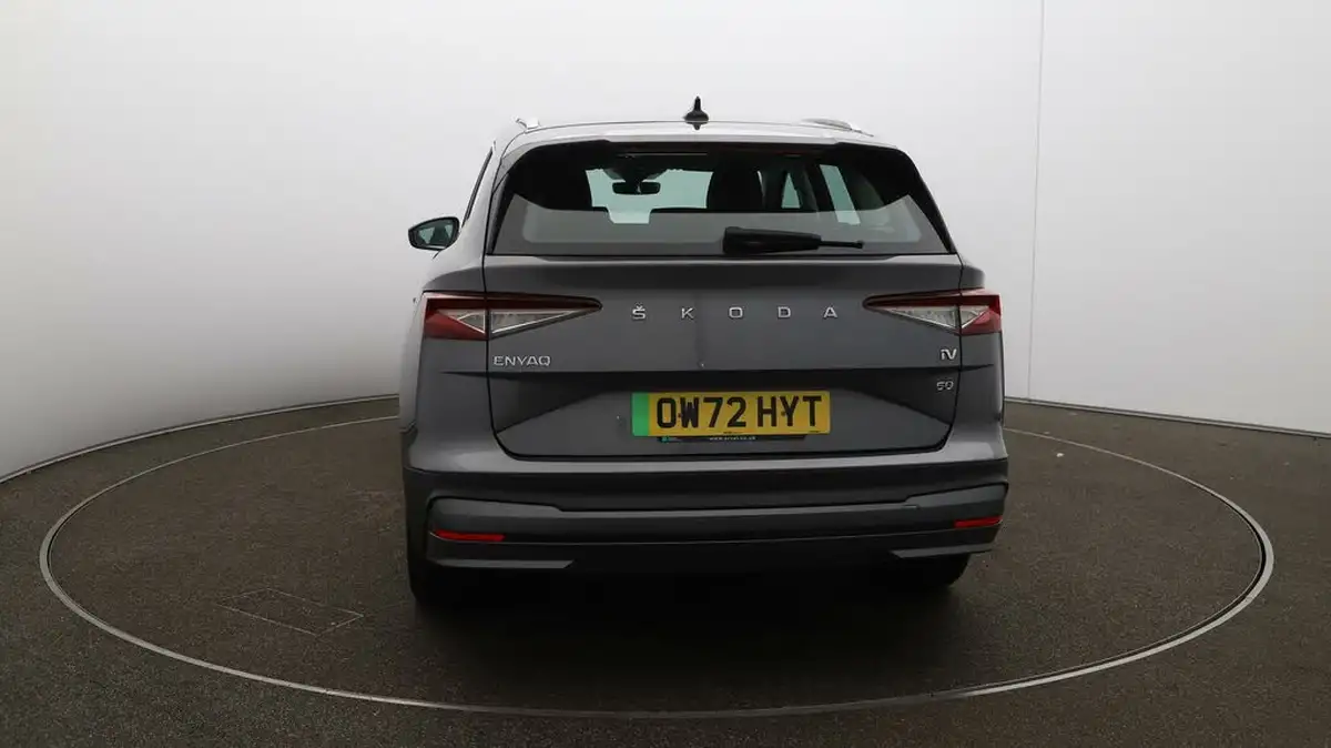 2022-skoda-enyaq-e-60-big-59